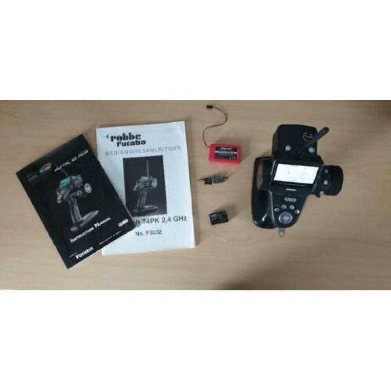 Futaba 4PK zender met 2 ontvangers en Lipo Accu's