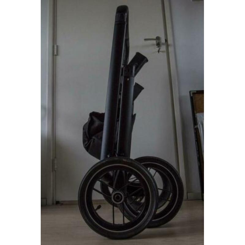 Dubatti One black wieg + zitje en (gratis) accessoires