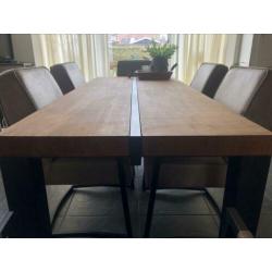 Eettafel / Eiken / Staal
