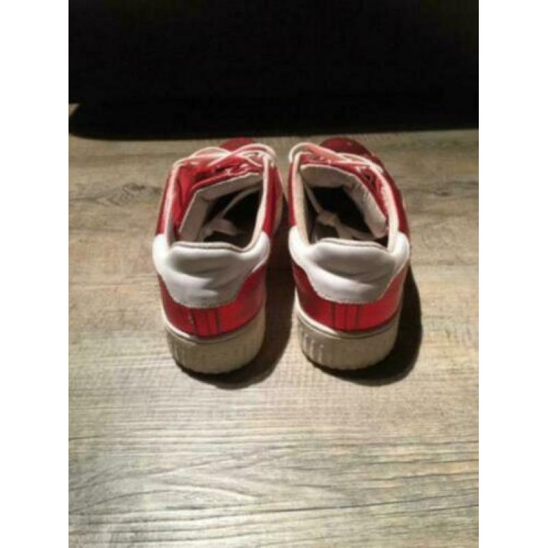 Hele gave rode sneakers van Shoecolate, maat 41!!!