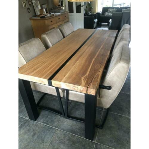 Eettafel / Eiken / Staal