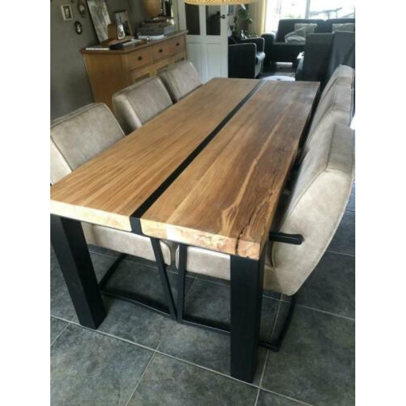 Eettafel / Eiken / Staal