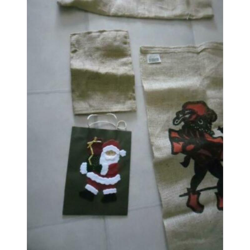 klein geschenk /kado zakje Kerstmis, jute Sinterklaas zakje