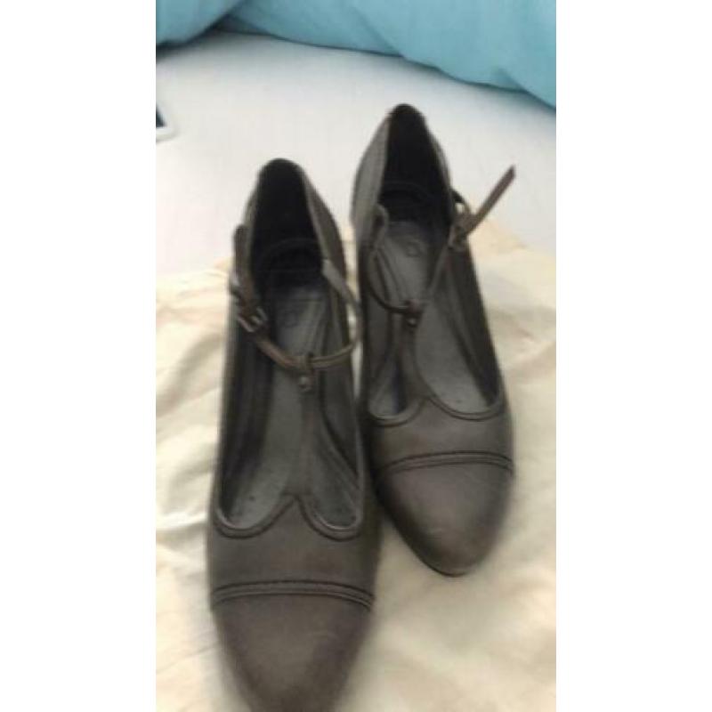 Taupe kleurige pump, maat 39