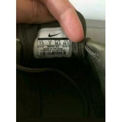 Nike groen 38,5 in zeer goede staat sneakers