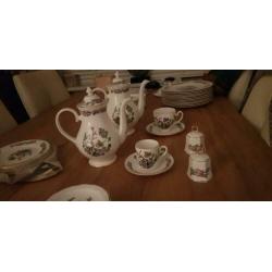 Berkshire servies Engels porselein.