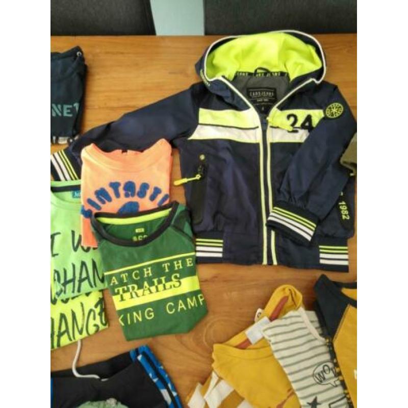 Pakket kleding jongen 86 92 met zomerjas Cars