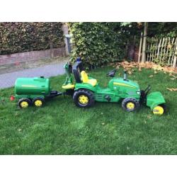 John Deere traptractor