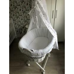 Babywiegje inclusief wieg lakens/deken/moltons/hoeslakens