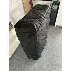 Opklapbaar logeerbed. Nooit gebruikt. Inc matras en hoes