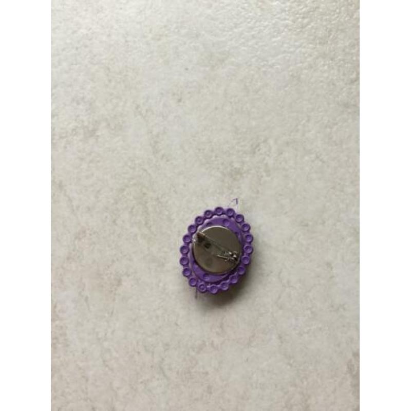 Jurk van rapunzel met broche/ ketting 3/4 jaar Nw