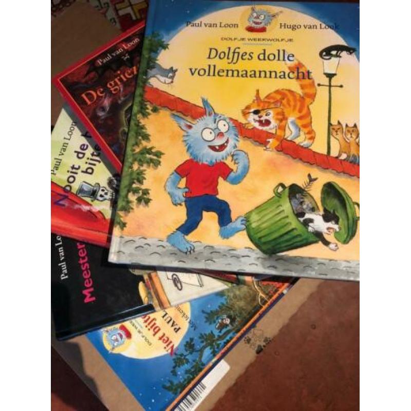 13 Paul van loon boeken o.a. Reeks dolfje weerwolfje