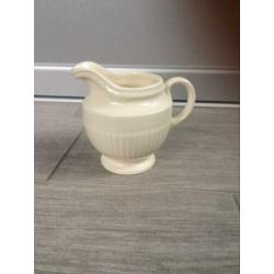 Wedgwood Edme Melkkannetje