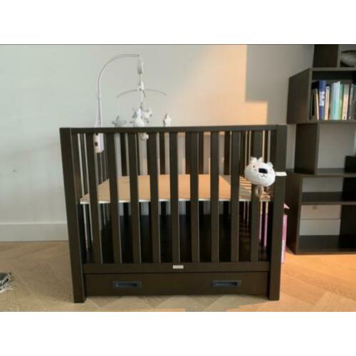 Babybox twf Lieke met lade in bruin/brons gespoten