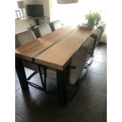 Eettafel / Eiken / Staal