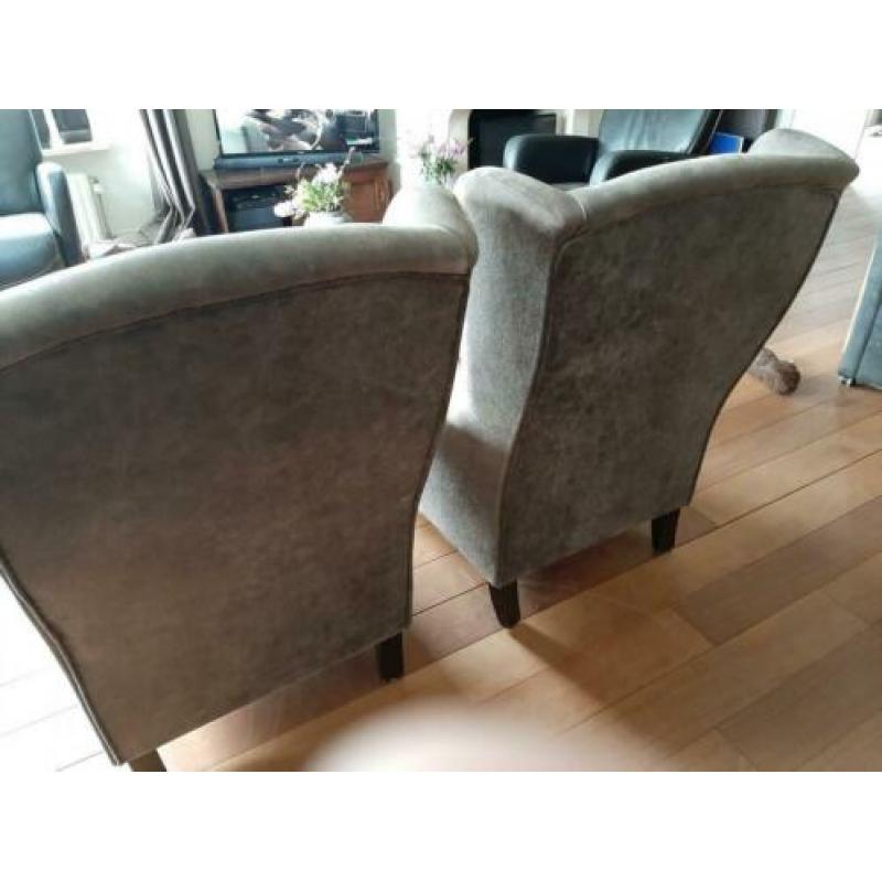 GRATIS - 2x oorfauteuil stoel van microleer