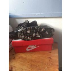Nike leger kleur schoenen