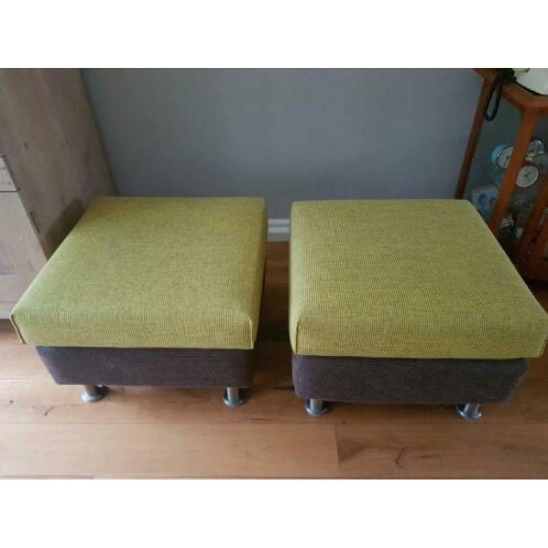 Zgan bijna niet gebruikte hockers 60x60x42cm lime/bruin.