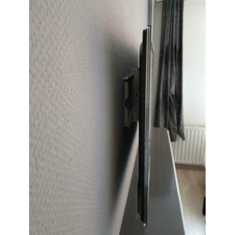 Samsung full HDTV 40inch UE40D5000
