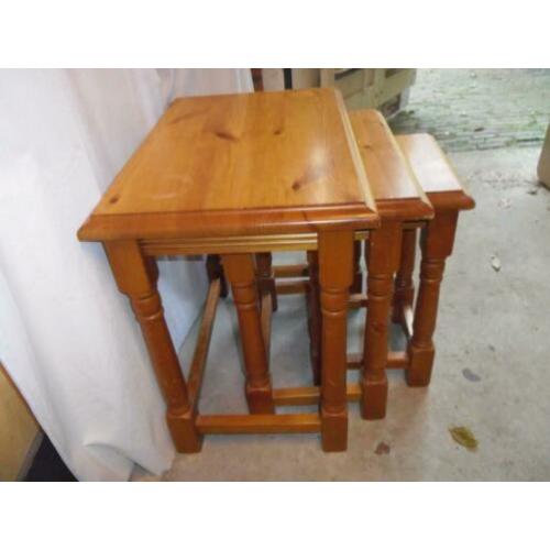 Mini setje grenenhout