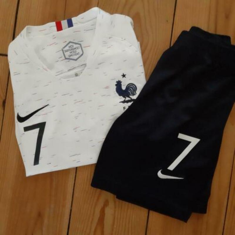 Nike Frankrijk tenue voetbalpak maat 128/137 S