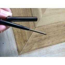 Chanel eyeliner 104 Khaki Précieux (licht gebruikt)