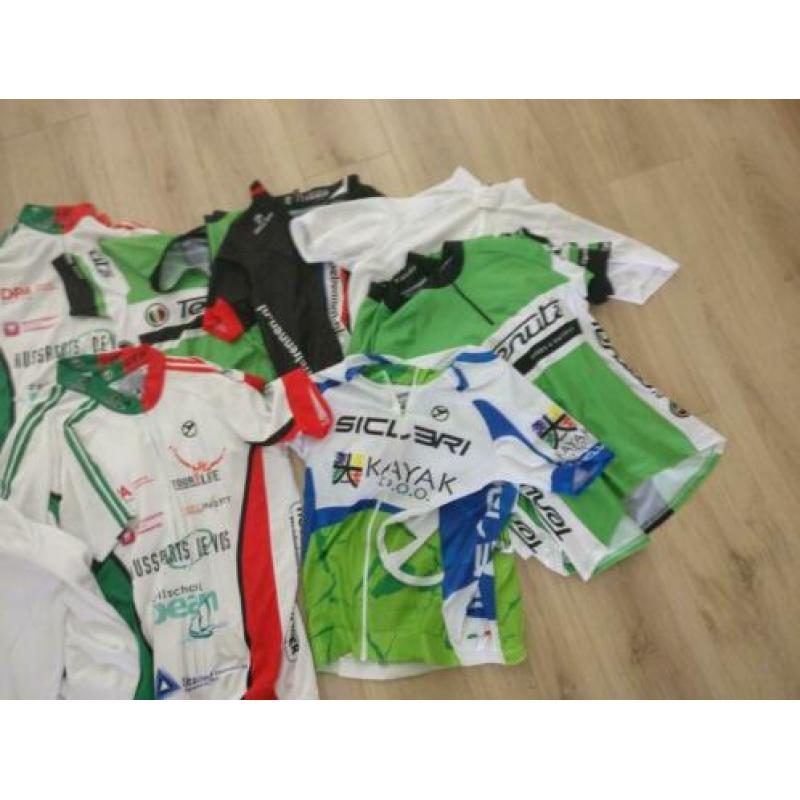 Diverse fiets kleding