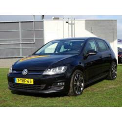 Volkswagen Golf 1.6 TDI Edition BlueMotion - 6-Bak, Navigati