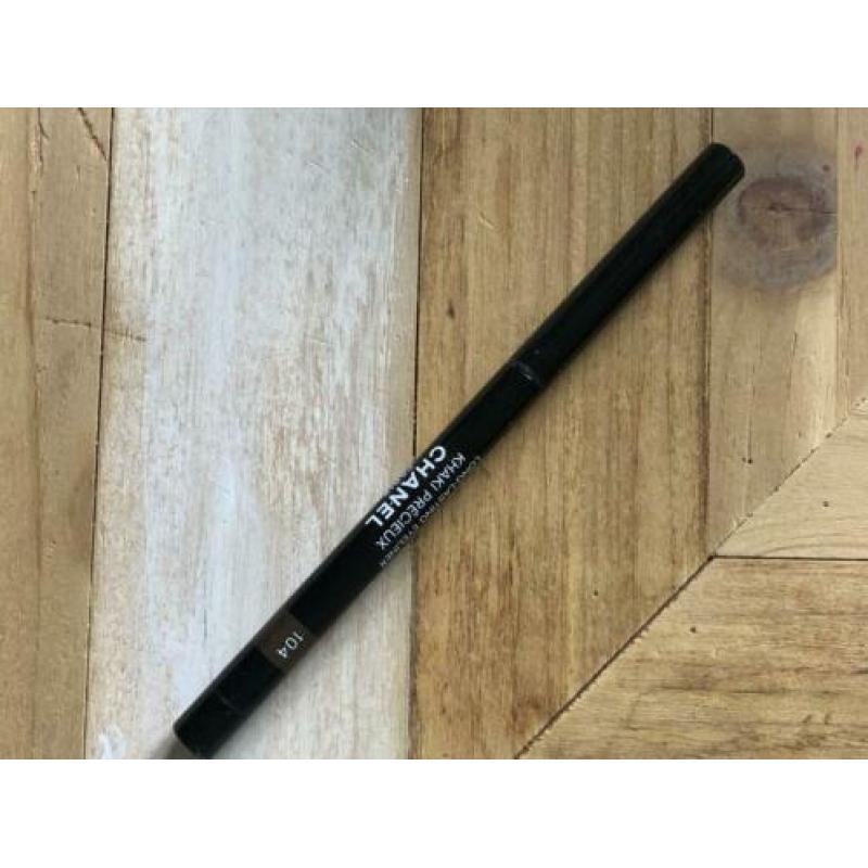 Chanel eyeliner 104 Khaki Précieux (licht gebruikt)
