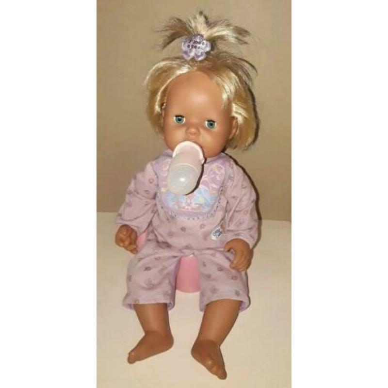 Chou Chou plaspop met slaapogen en 'echt' haar.Zapf Creation