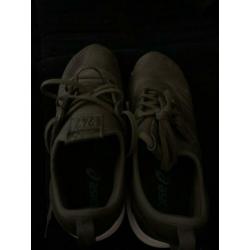 New Balance schoenen! Zo goed als nieuw