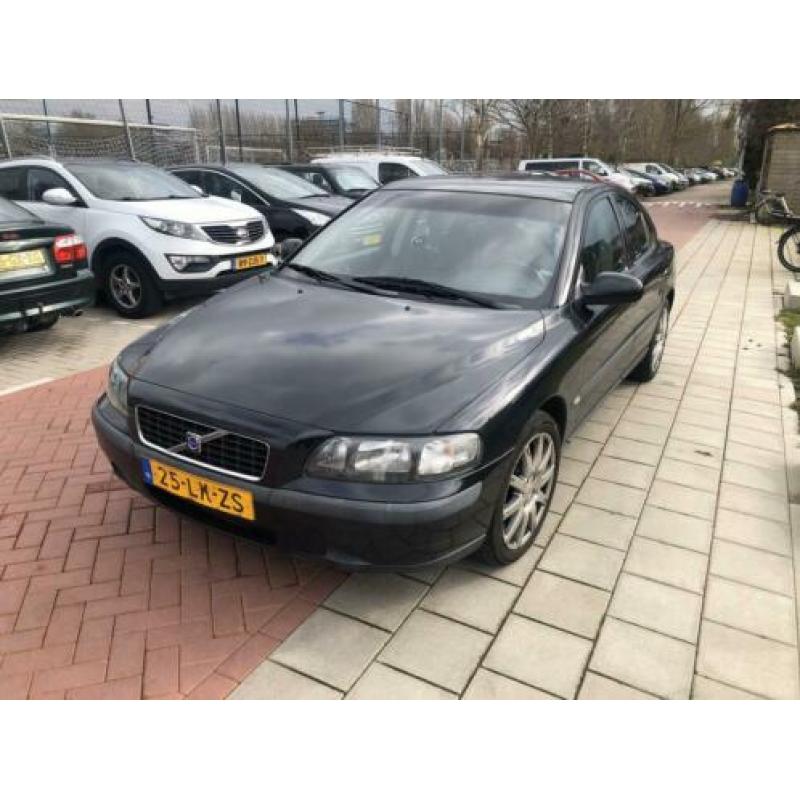 Volvo S60 2.4 140PK 2003 Zwart