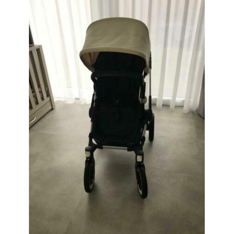 Zeer nette Bugaboo Buffalo, inclusief accessoires