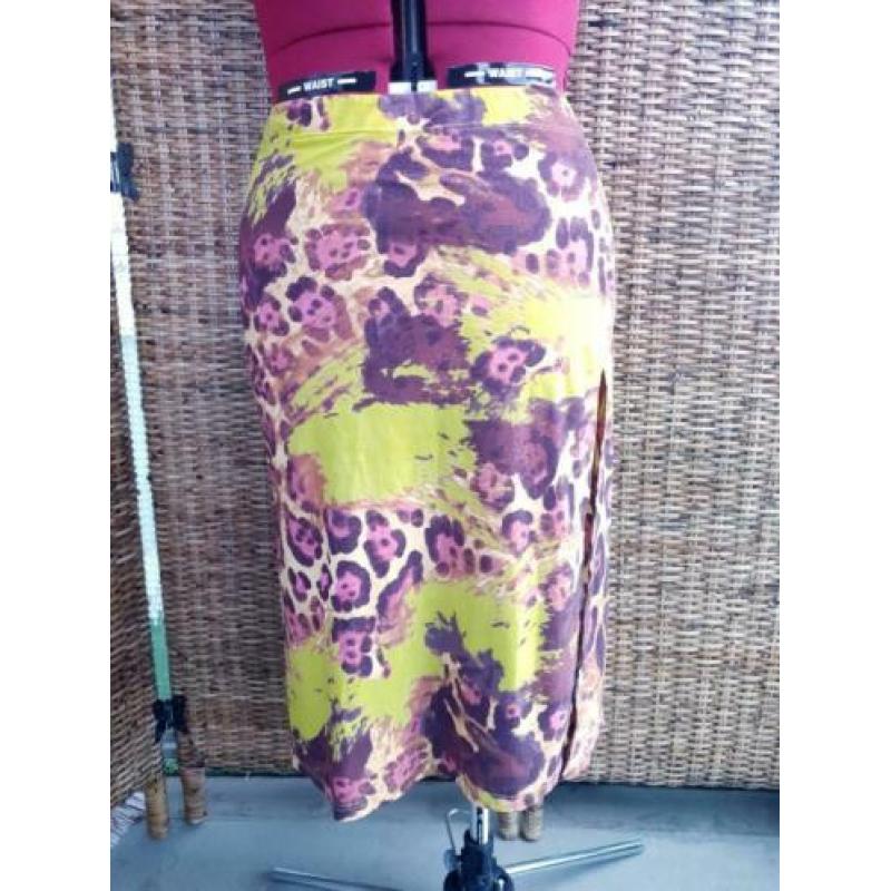 Maryan Mehlhorn badmode rok paars roze groen maat 40