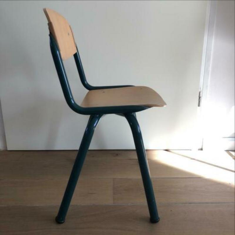 Stoeltje schoolstoeltje vintage kinderstoel