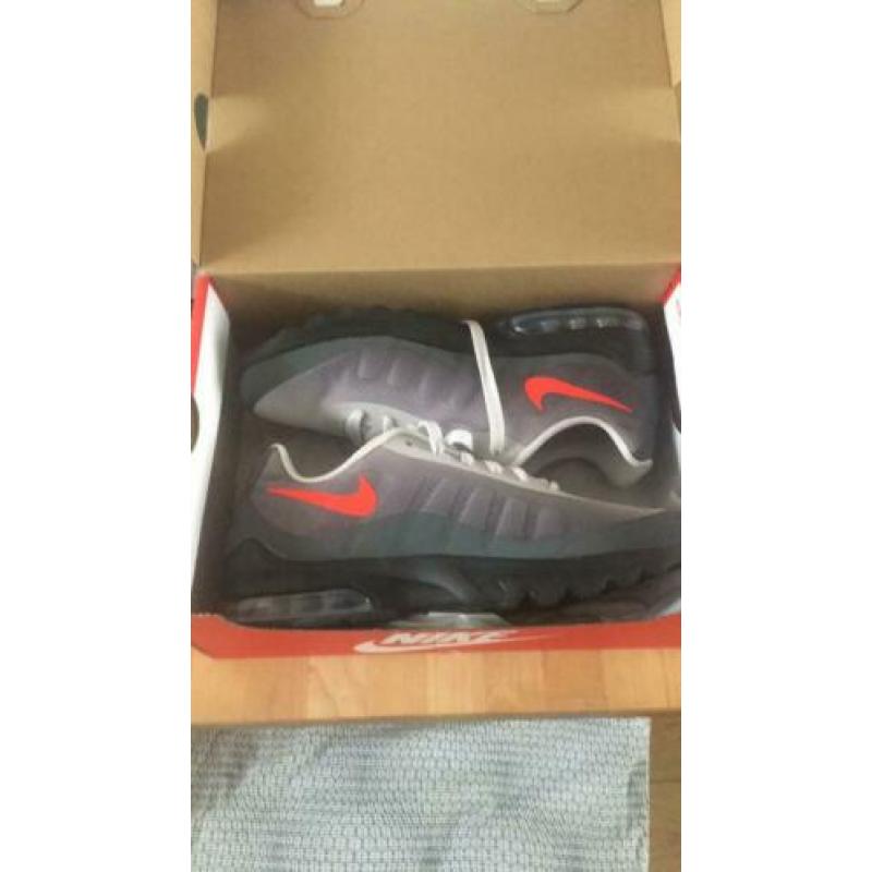 Nike Max invigor maat 40, helemaal nieuw!