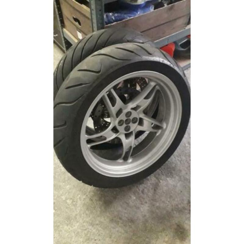 Velgen Wielen bmw r1150r r850r en r1150rt r1100gs