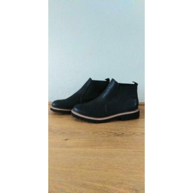 Damesschoenen - zwarte chelsea boots - maat 40