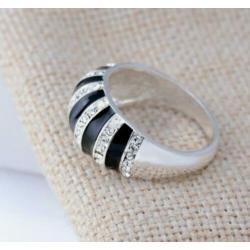 18K witgoud vergulde fashion ring met kristallen