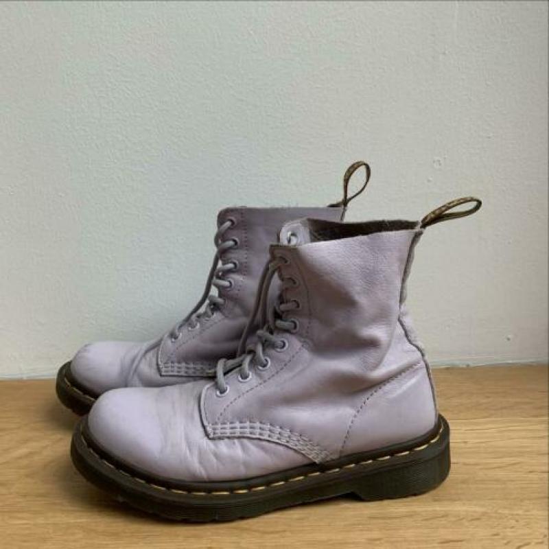 Lila Dr. Martens maat 37