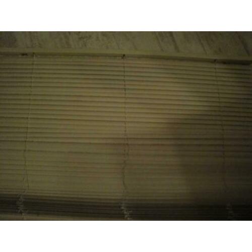 Lamellen horizontaal licht beige kunststof 180 x 120 cm.