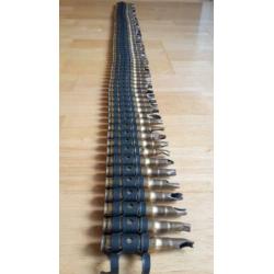 Hulzen in band 7.62 mm patronen per meter