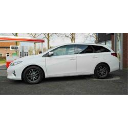 Toyota Auris Touring Sports 1.8 Hybrid Dynamic , Navi, Camer