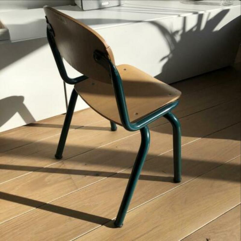 Stoeltje schoolstoeltje vintage kinderstoel