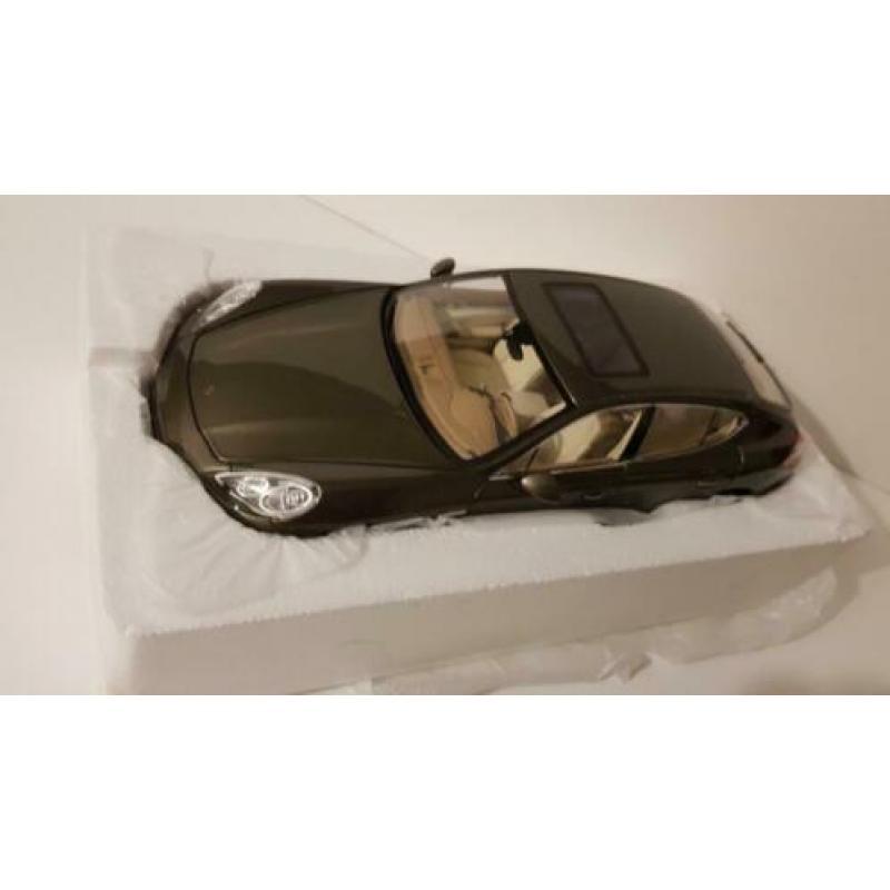 Norev High Quality Porsche Panamera Turbo Topasbruin - 2009