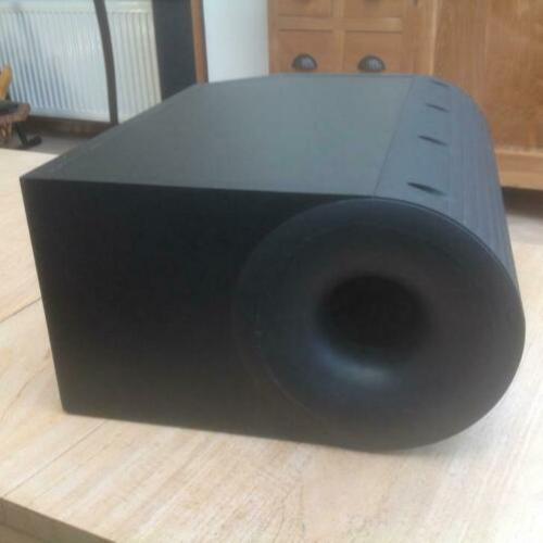 Subwoofer van B&W solid bass