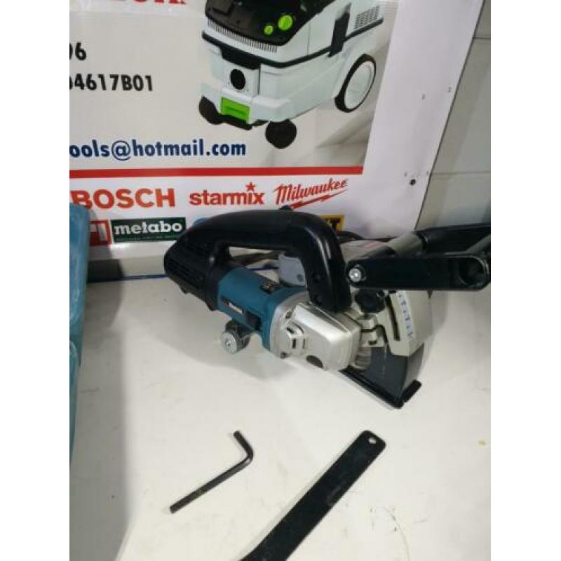 MAKITA SG1250 SLEUVENZAAG | 1400W In koffer Met 2 zaagbladen