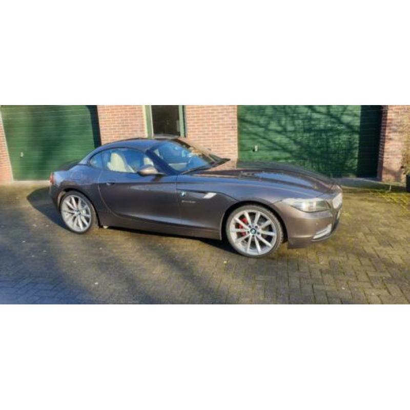 BMW Z4 2.5 Roadster Sdrive 23I 2009 Bruin