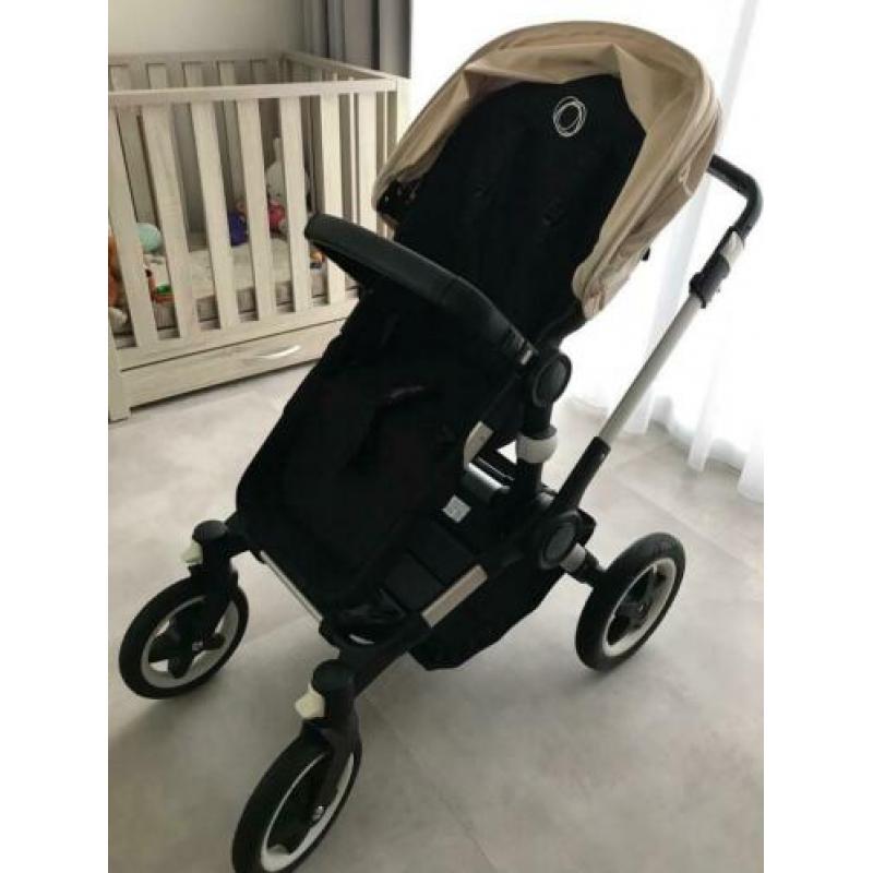 Zeer nette Bugaboo Buffalo, inclusief accessoires