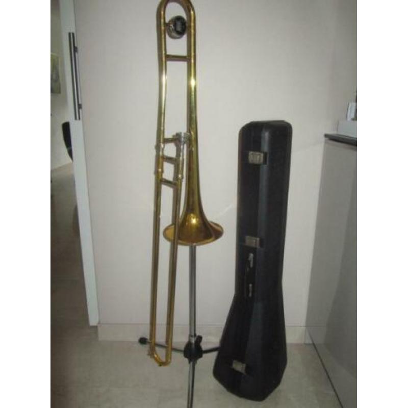 116. Trombone King 606 Tempo gelakt